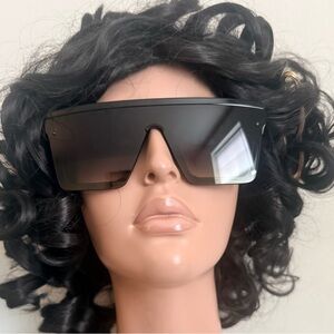Brand New Authentic Quay Black Large Frame Sunglasses with gold accents